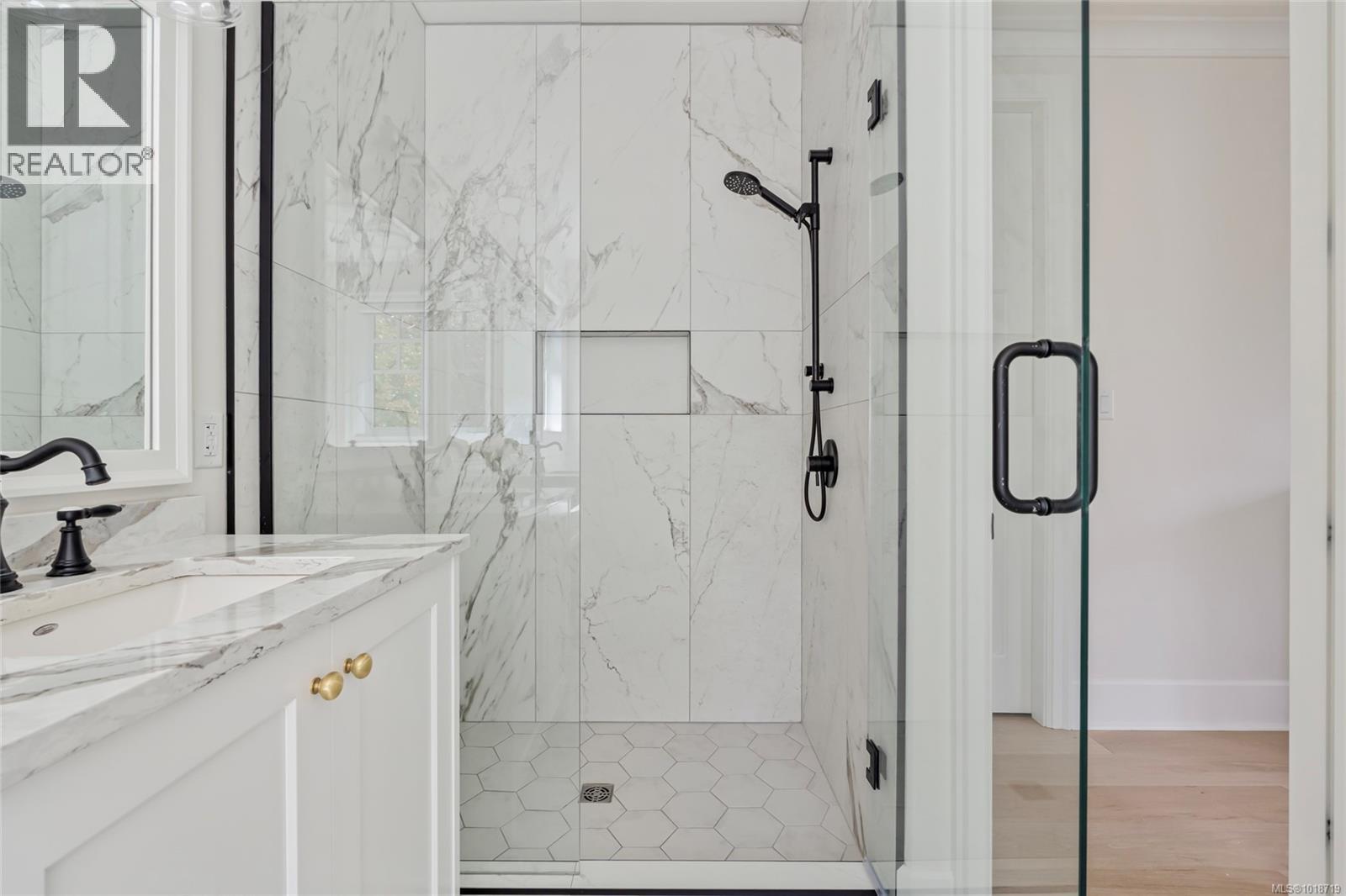 4829 Cordova Bay Rd, Saanich, British Columbia  V8Y 2J8 - Photo 36 - 1018719