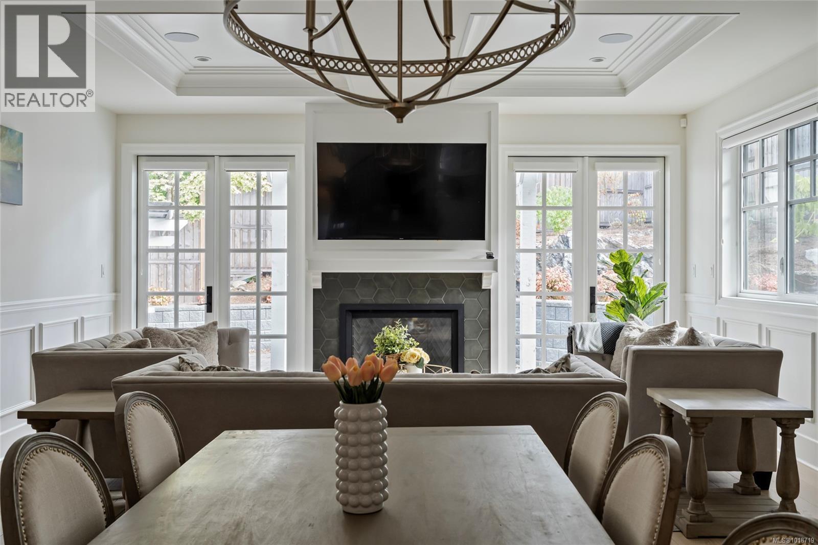 4829 Cordova Bay Rd, Saanich, British Columbia  V8Y 2J8 - Photo 4 - 1018719