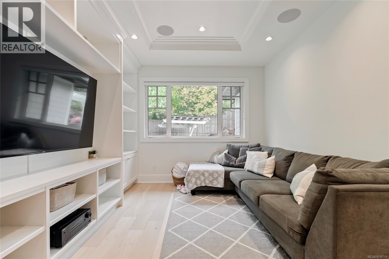 4829 Cordova Bay Rd, Saanich, British Columbia  V8Y 2J8 - Photo 41 - 1018719