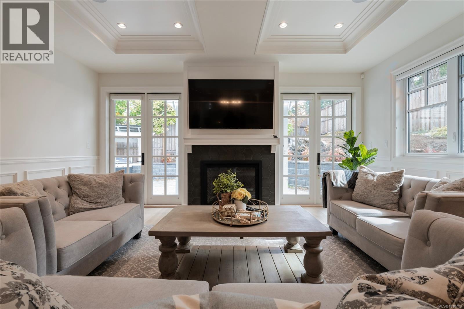 4829 Cordova Bay Rd, Saanich, British Columbia  V8Y 2J8 - Photo 5 - 1018719