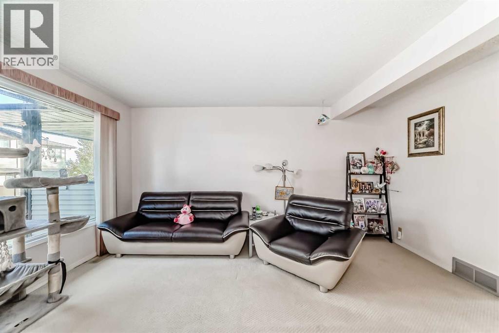 49, 380 Bermuda Drive Nw, Calgary, Alberta  T3K 2B2 - Photo 5 - A2265615