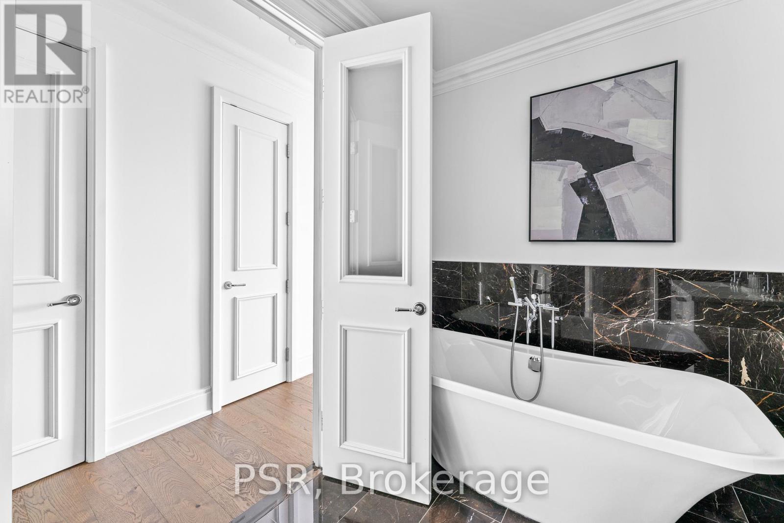 4804 - 311 Bay Street, Toronto, Ontario  M5H 4G5 - Photo 16 - C12499736