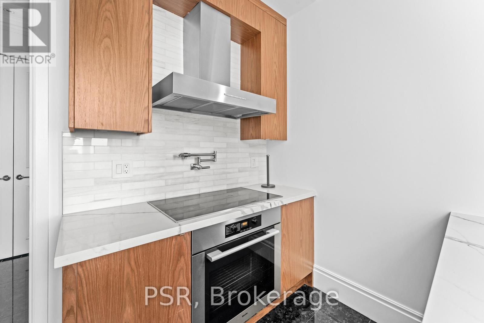 4804 - 311 Bay Street, Toronto, Ontario  M5H 4G5 - Photo 9 - C12499736