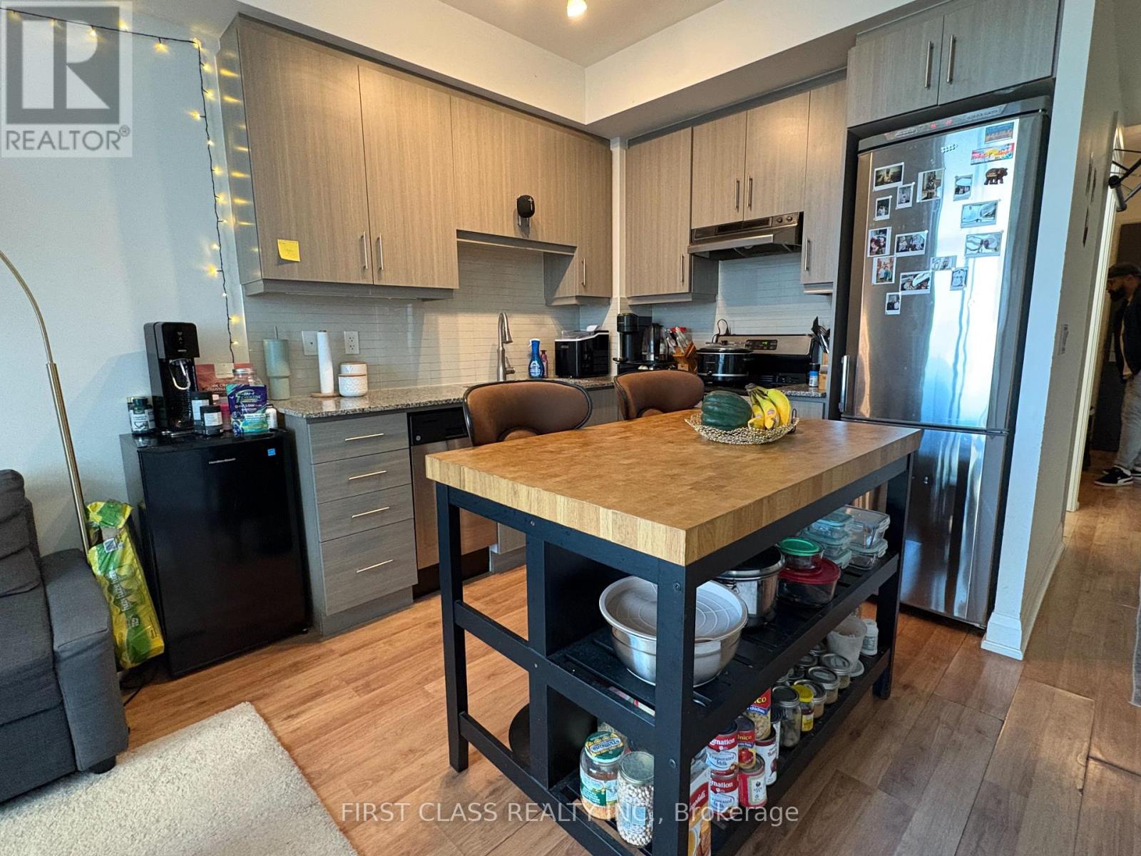 1612 - 68 Canterbury Place, Toronto, Ontario  M2N 2N1 - Photo 3 - C12499778