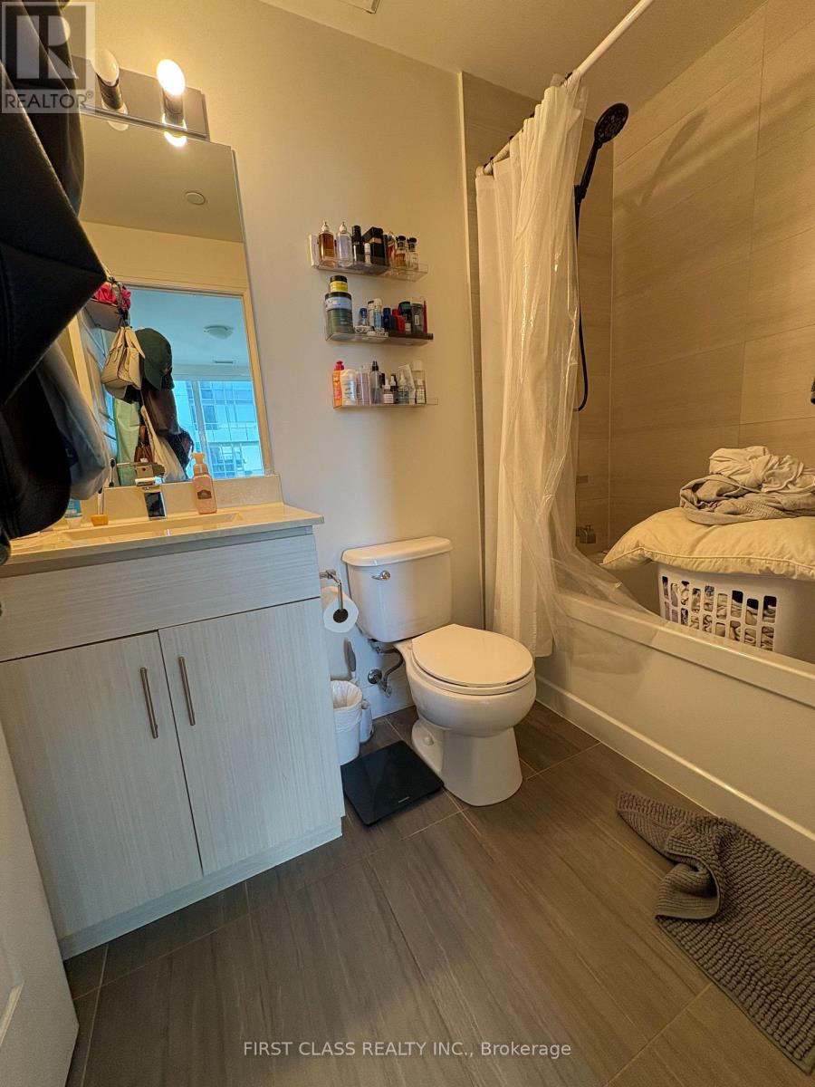 1612 - 68 Canterbury Place, Toronto, Ontario  M2N 2N1 - Photo 9 - C12499778