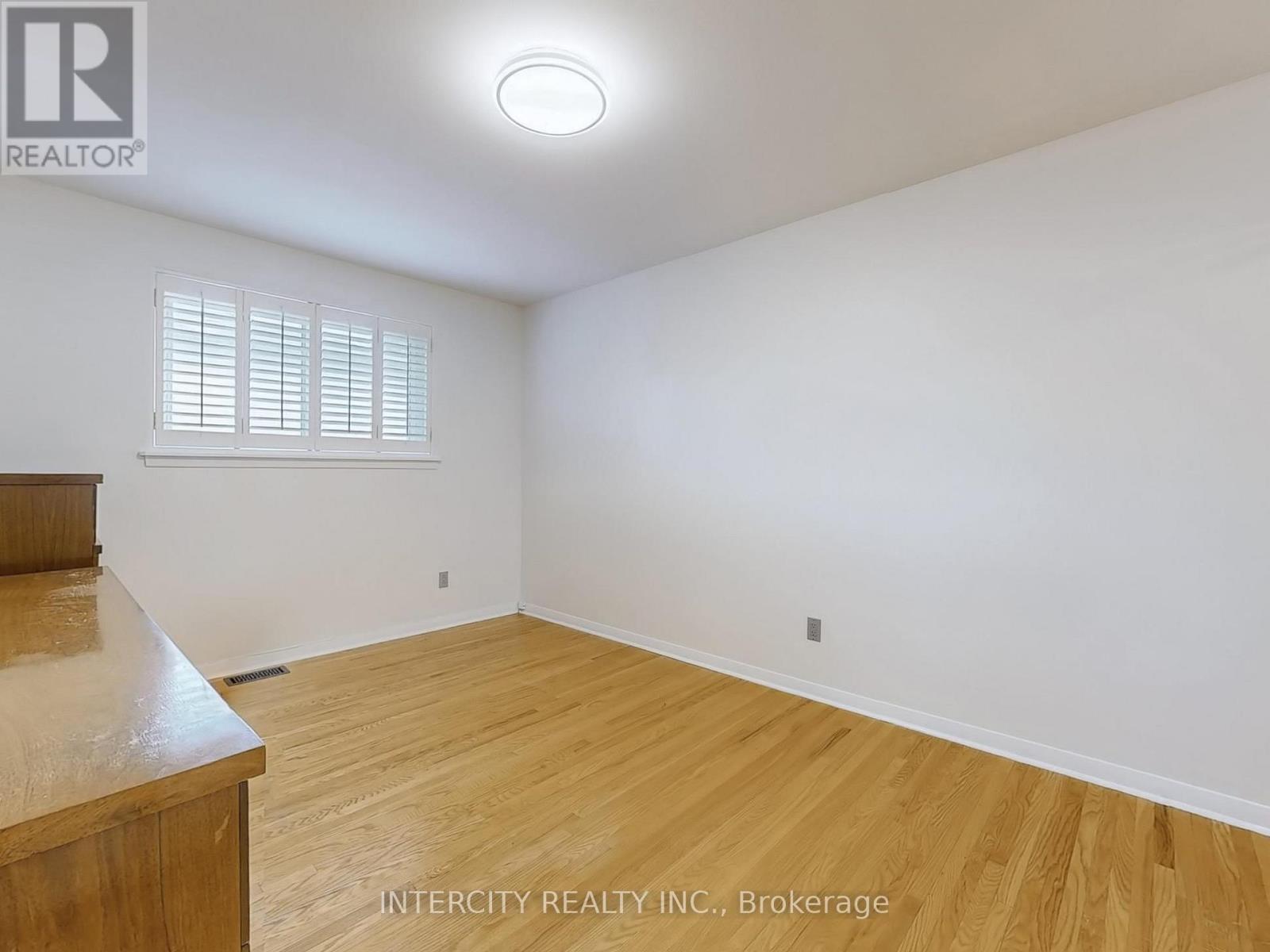 26 Donnalyn Drive, Toronto, Ontario  M2R 2R8 - Photo 23 - C12499784