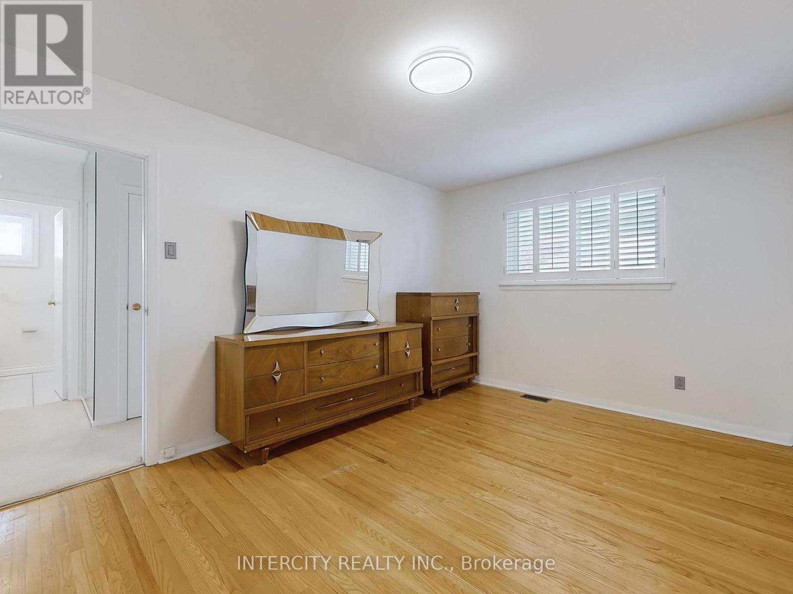 26 Donnalyn Drive, Toronto, Ontario  M2R 2R8 - Photo 25 - C12499784