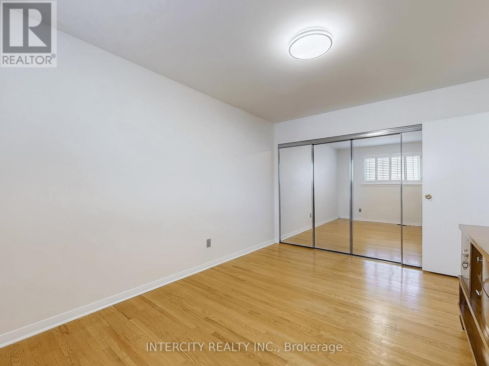 26 Donnalyn Drive, Toronto, Ontario  M2R 2R8 - Photo 26 - C12499784