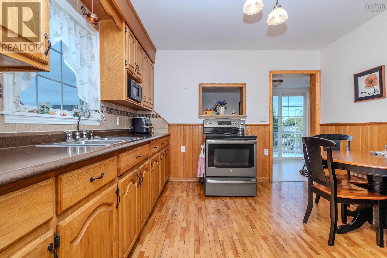 3 Essex Street, Glace Bay, Nova Scotia  B1A 5H3 - Photo 15 - 202524198