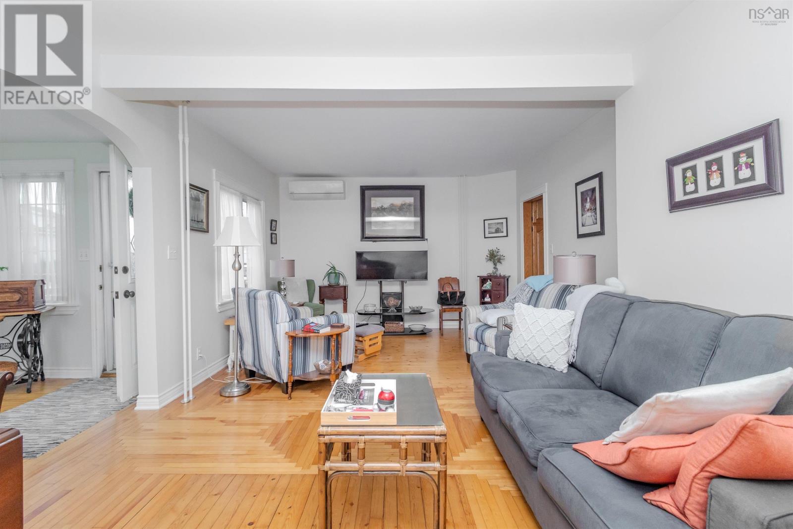 3 Essex Street, Glace Bay, Nova Scotia  B1A 5H3 - Photo 9 - 202524198