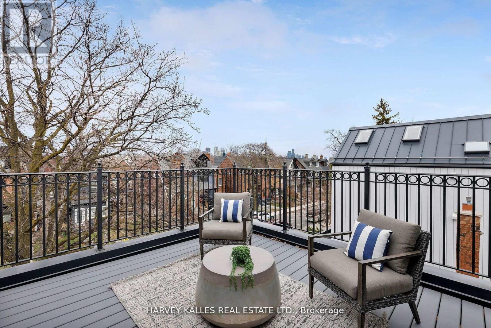 498 Roxton Road, Toronto, Ontario  M6G 3R4 - Photo 24 - C12368184