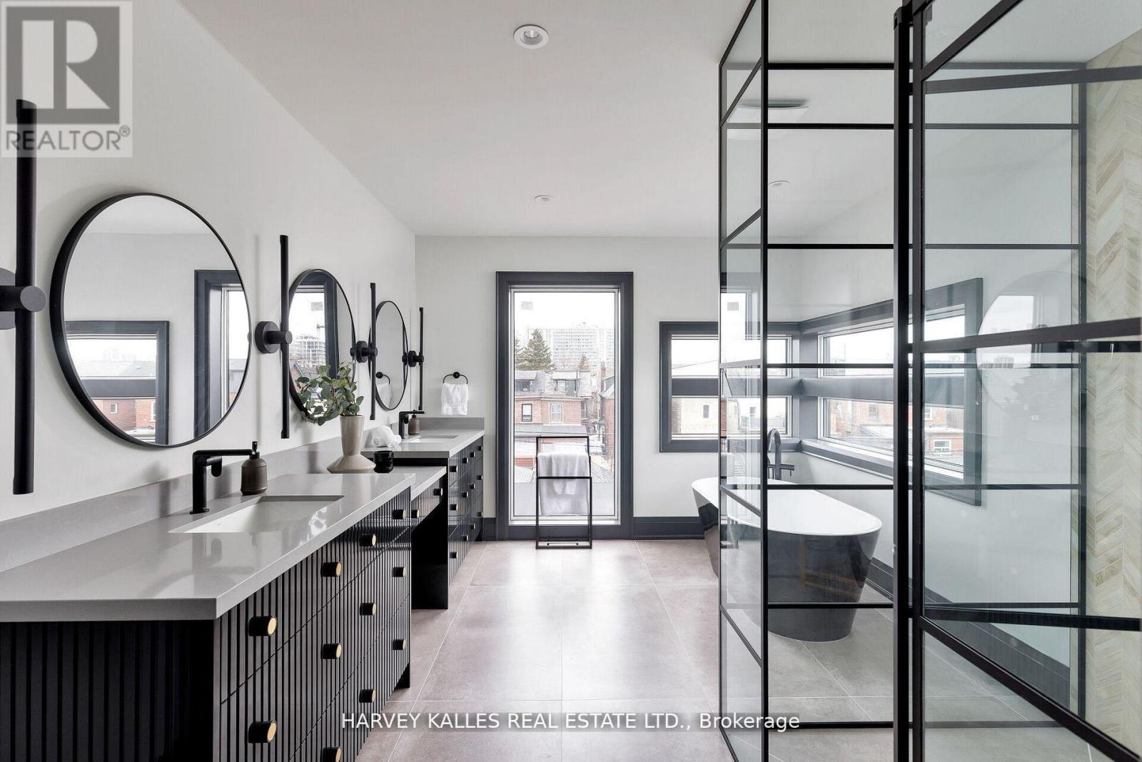 498 Roxton Road, Toronto, Ontario  M6G 3R4 - Photo 31 - C12368184