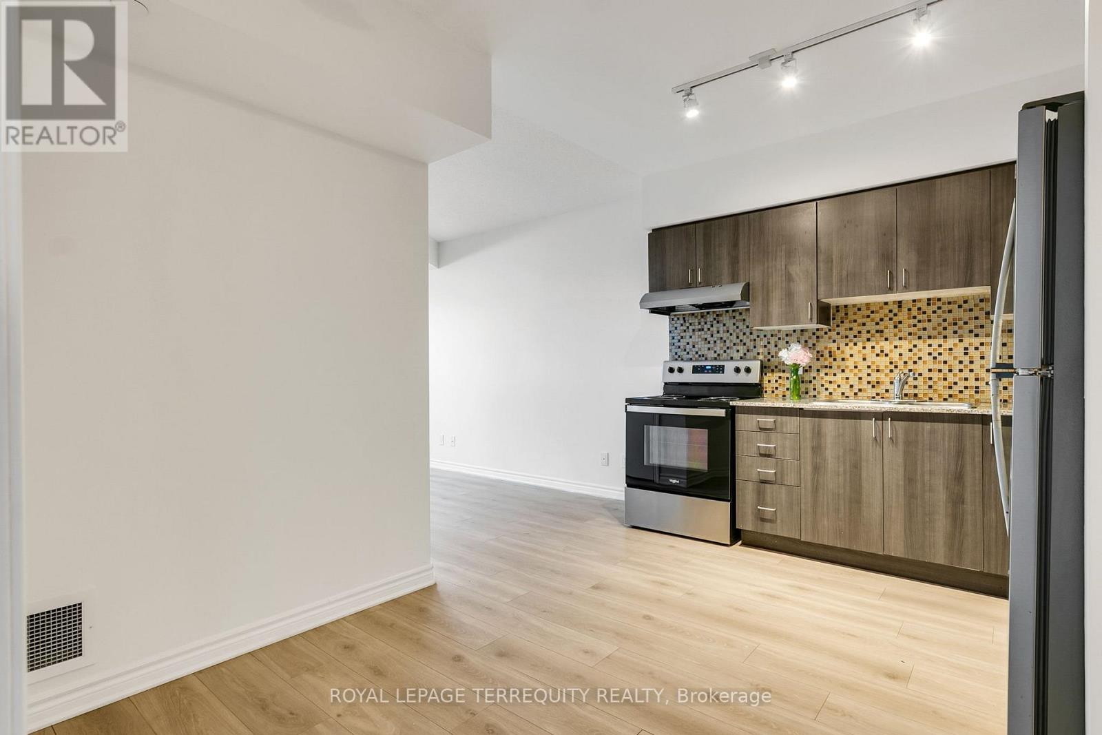 318 - 1 Falaise Road, Toronto, Ontario  M1E 0B9 - Photo 8 - E12499796