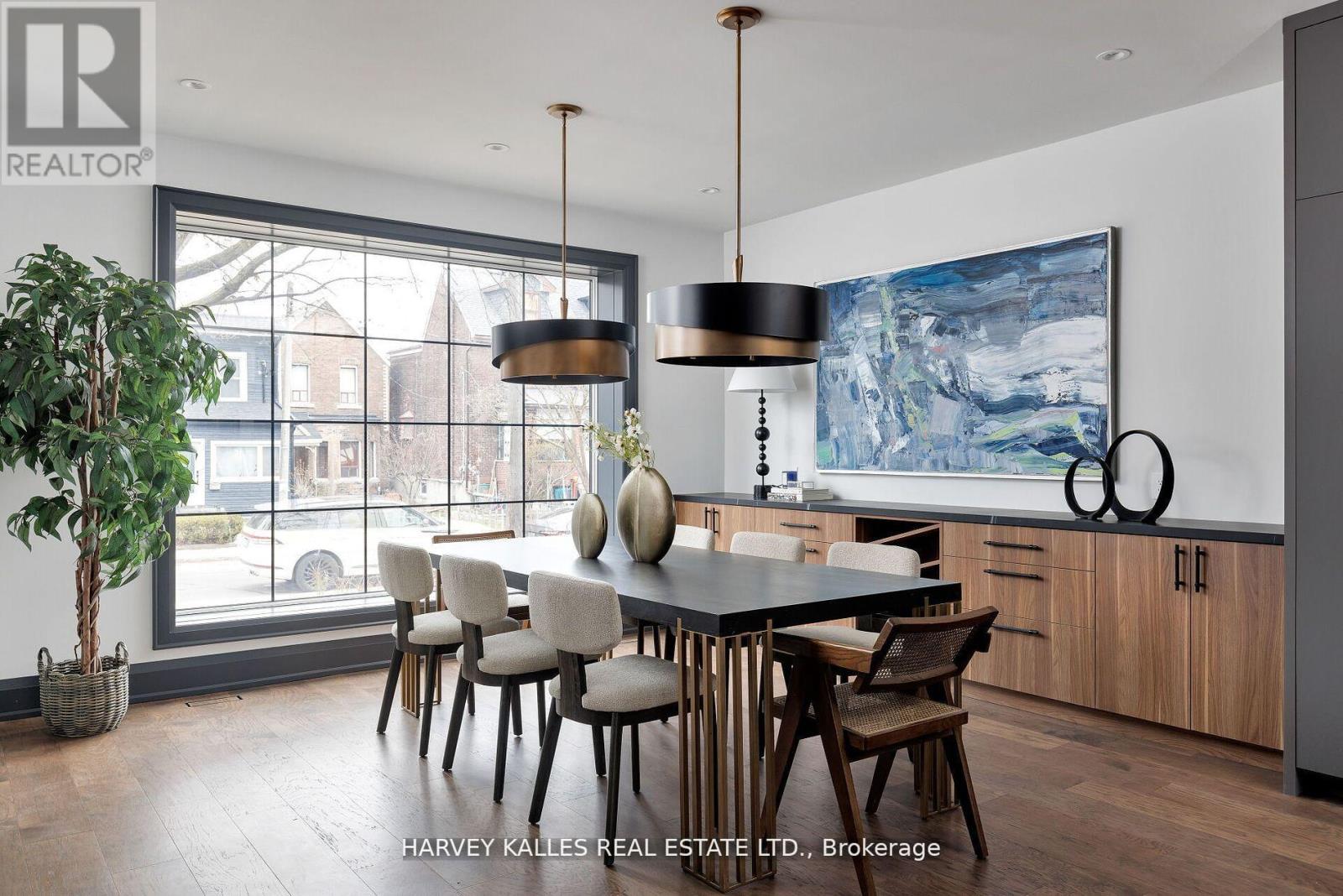 498 Roxton Road, Toronto, Ontario  M6G 3R4 - Photo 7 - C12368184