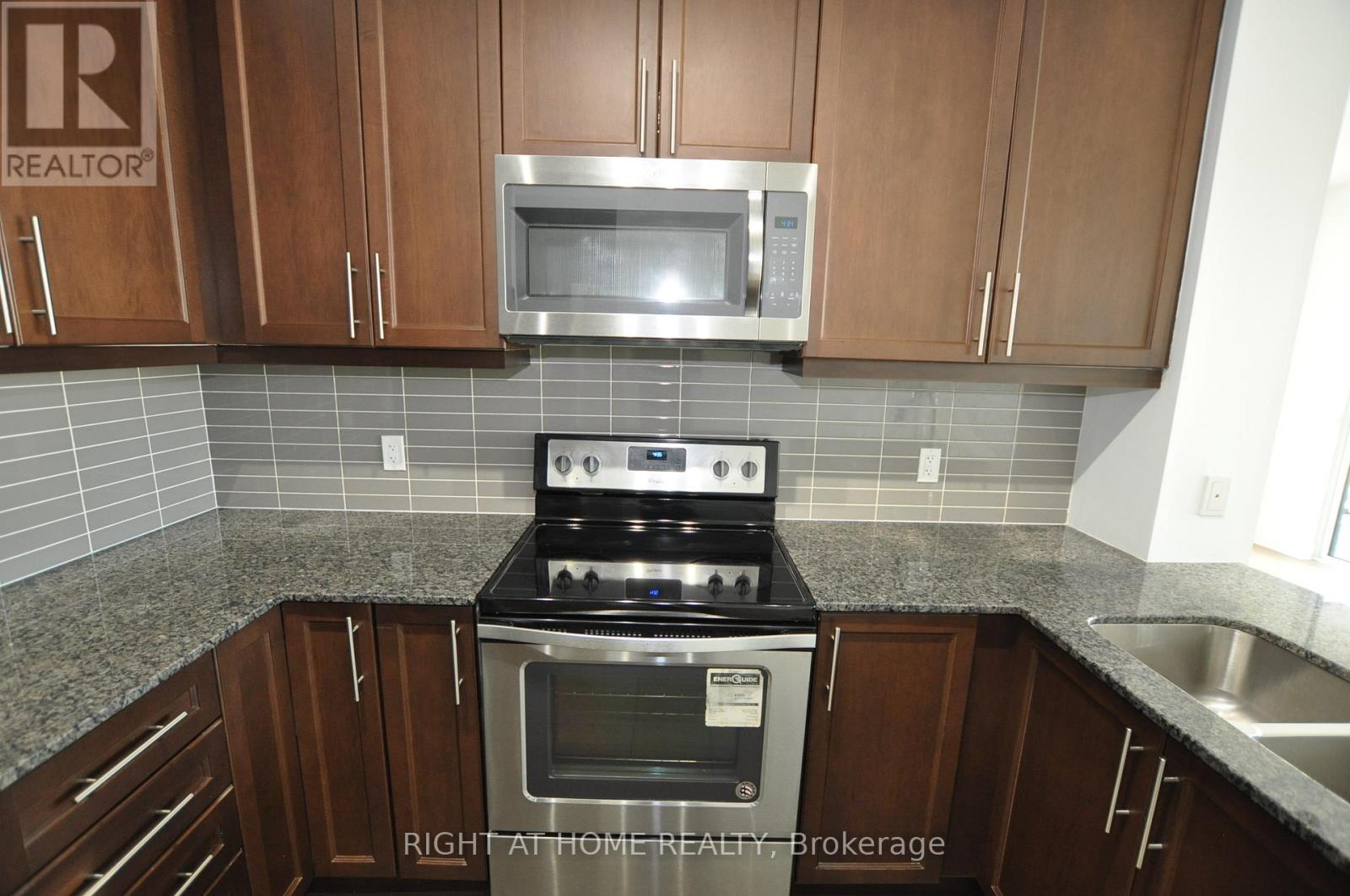 909 - 3975 Grand Park Drive, Mississauga (City Centre), Ontario  L5B 0K4 - Photo 7 - W12496484