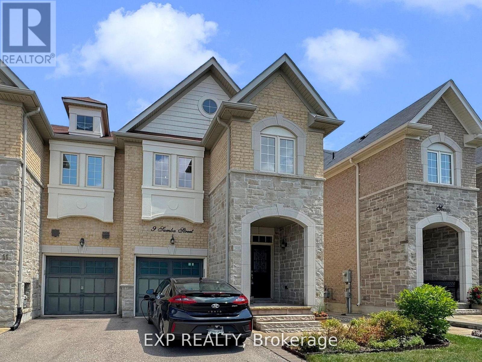 9 Samba Street, Richmond Hill, Ontario  L4E 2Z3 - Photo 2 - N12499760