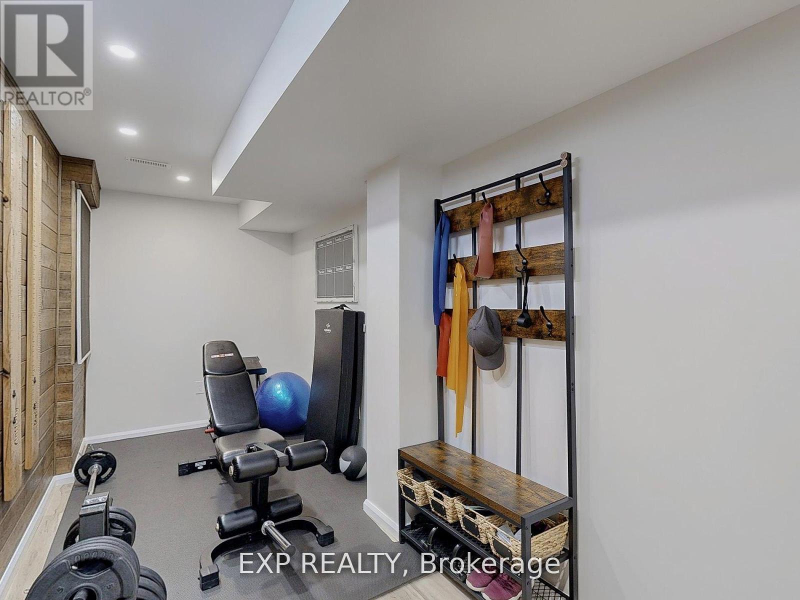 9 Samba Street, Richmond Hill, Ontario  L4E 2Z3 - Photo 37 - N12499760