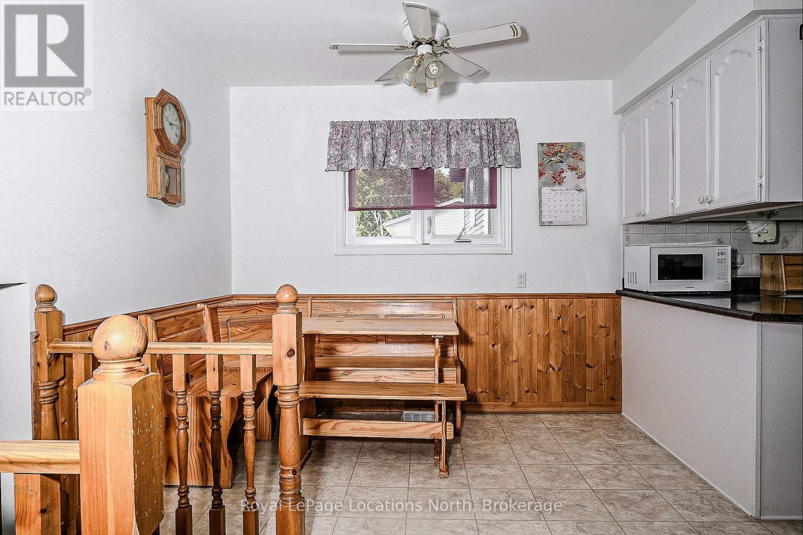 221 John Street, Clearview, Ontario  L0M 1S0 - Photo 10 - S12429112