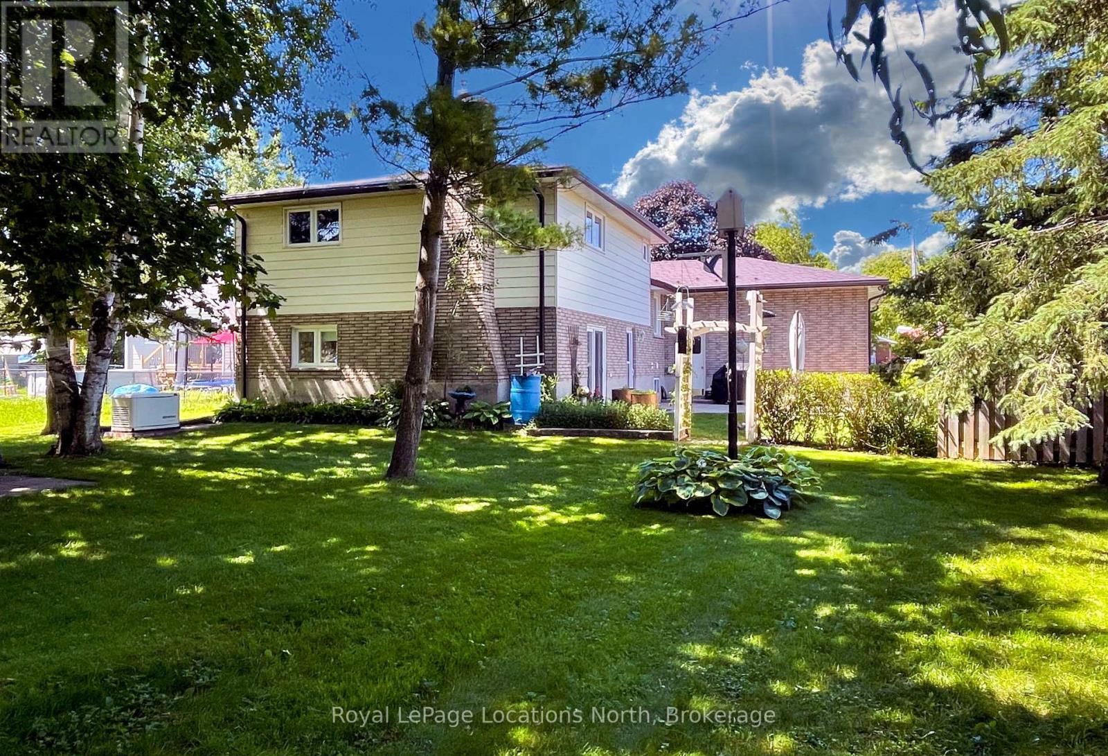 221 John Street, Clearview, Ontario  L0M 1S0 - Photo 5 - S12429112