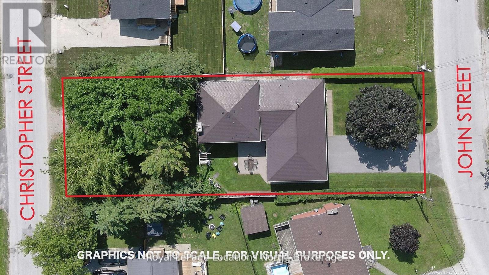 221 John Street, Clearview, Ontario  L0M 1S0 - Photo 3 - S12429112