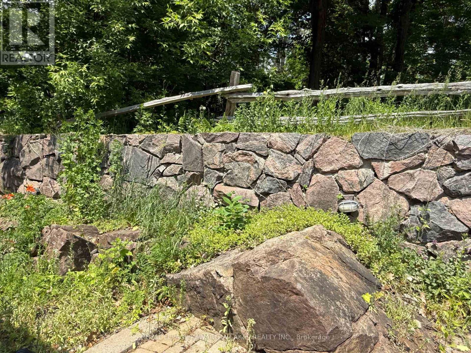 5 Government Dock Road, Kawartha Lakes (Laxton/digby/longford), Ontario  K0M 2L0 - Photo 17 - X12499764