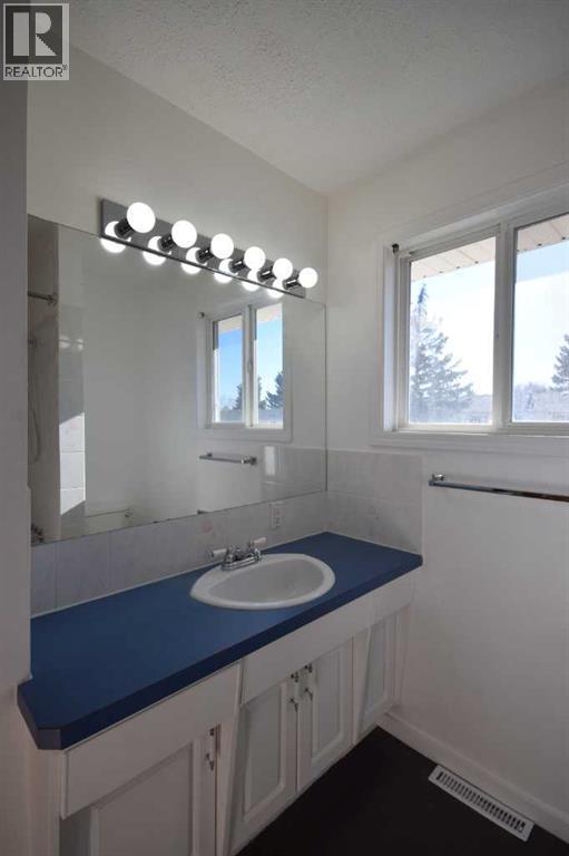 111, 5823 57 Street, Red Deer, Alberta  T4N 2L5 - Photo 14 - A2265123