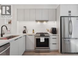 601 3021 ST GEORGE STREET, Port Moody, British Columbia