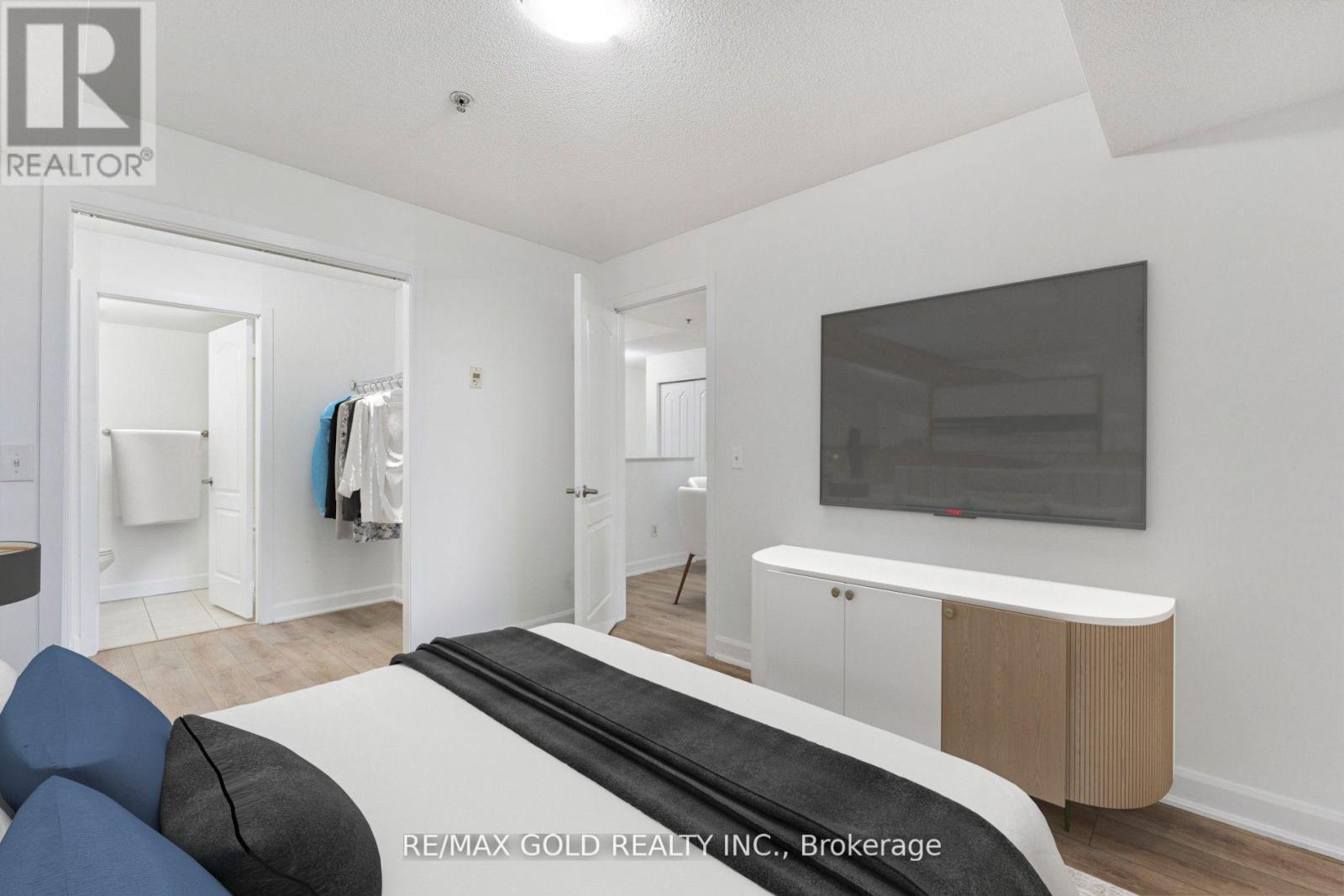 2104 - 6 Dayspring Circle, Brampton, Ontario  L6P 2Z6 - Photo 13 - W12499728