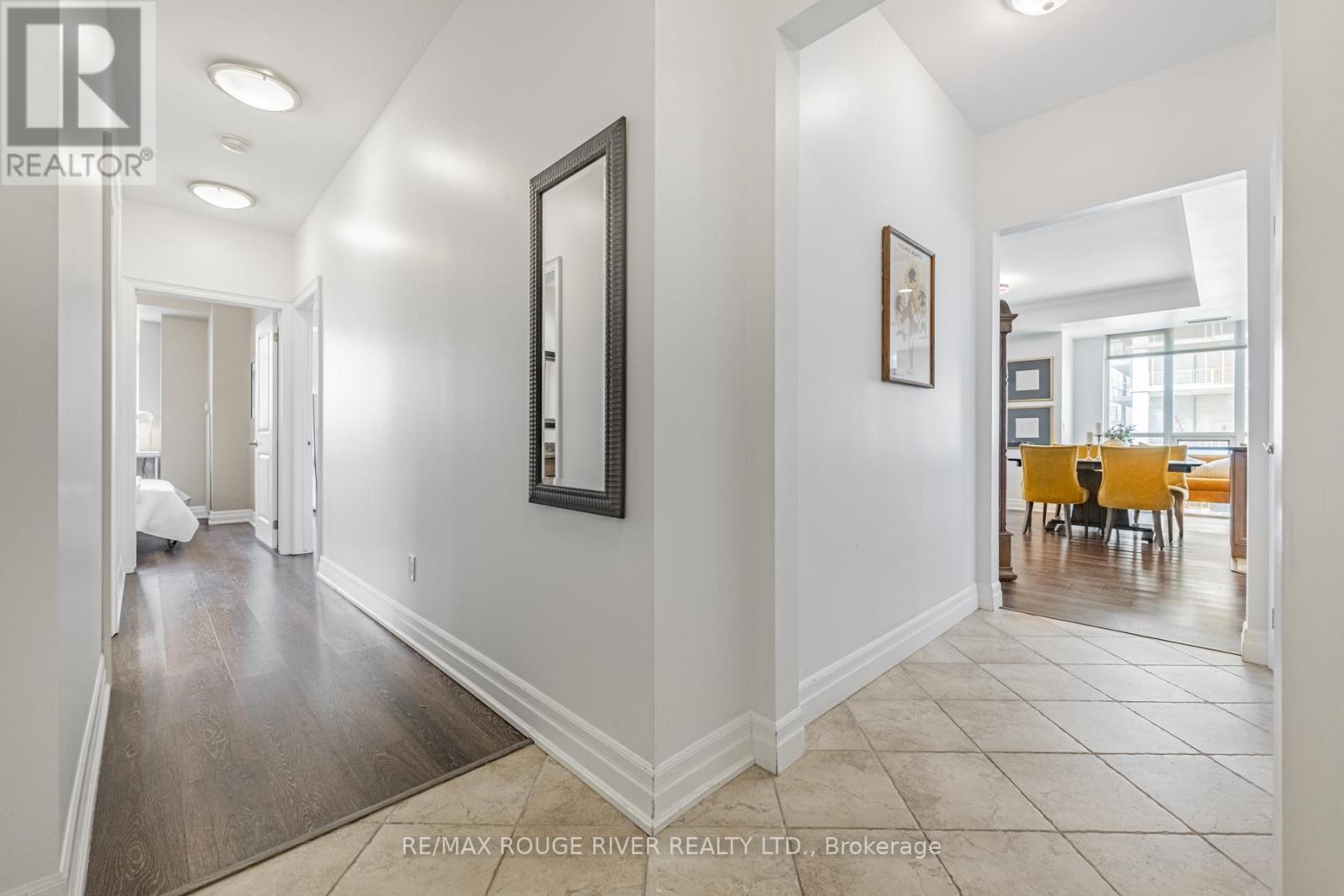 601 - 360 Pearl Street, Burlington, Ontario  L7R 1E1 - Photo 4 - W12499740