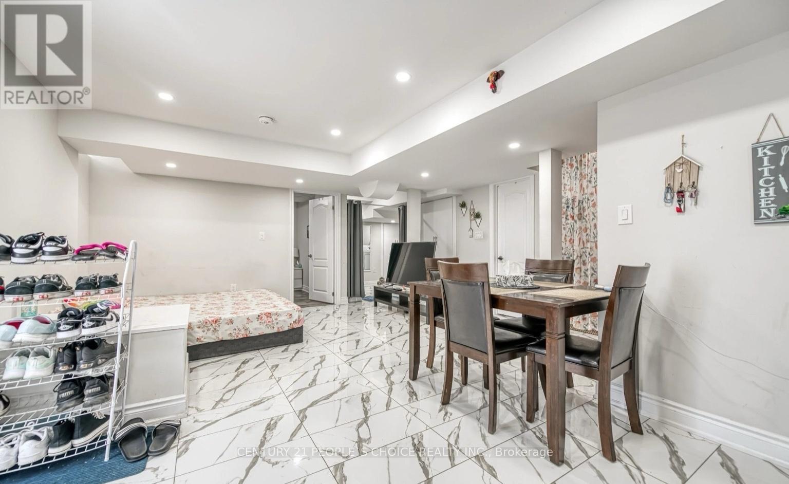 Basement - 33 Ezra Crescent, Brampton, Ontario  L7A 5A6 - Photo 4 - W12499780