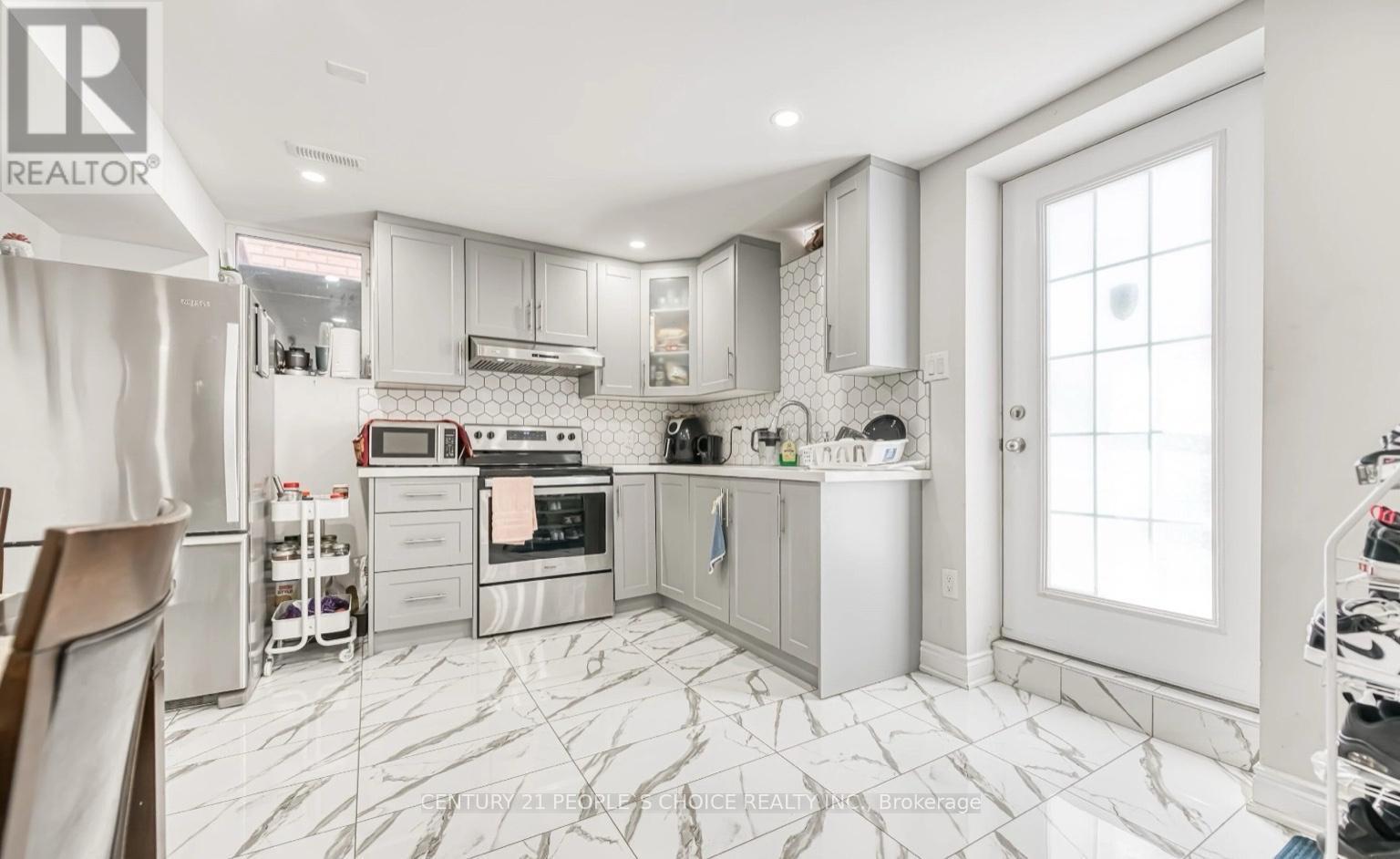 Basement - 33 Ezra Crescent, Brampton, Ontario  L7A 5A6 - Photo 5 - W12499780