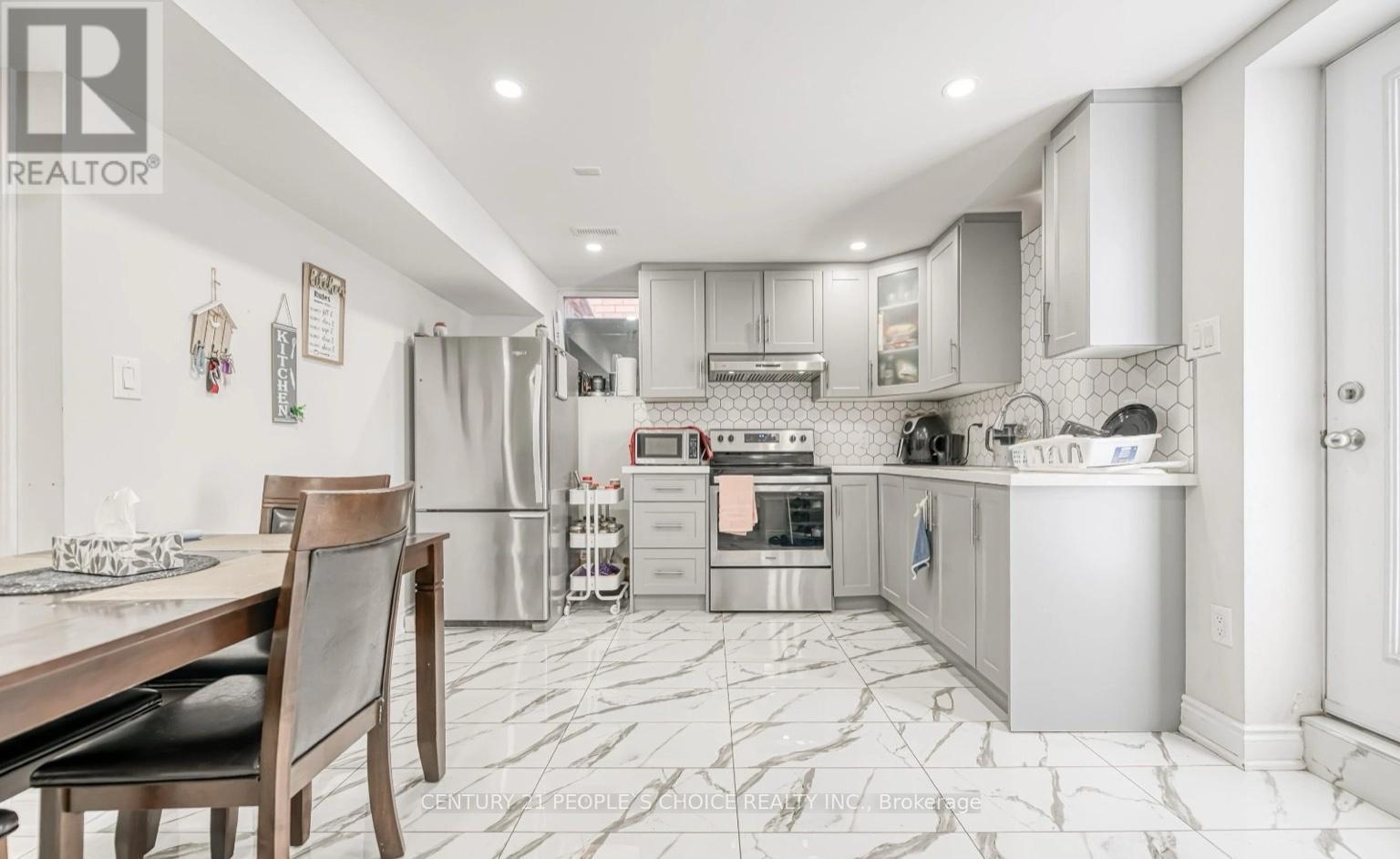 Basement - 33 Ezra Crescent, Brampton, Ontario  L7A 5A6 - Photo 6 - W12499780