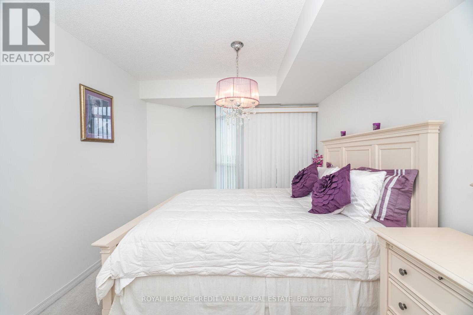 2407 - 9 George Street N, Brampton, Ontario  L6X 0T7 - Photo 21 - W12499790