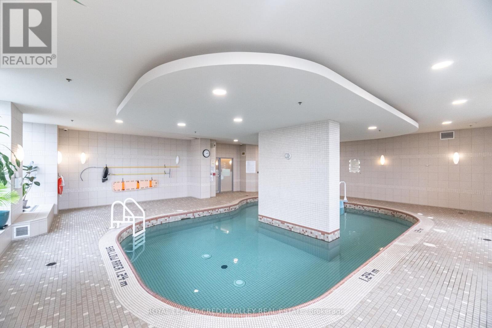 2407 - 9 George Street N, Brampton, Ontario  L6X 0T7 - Photo 37 - W12499790