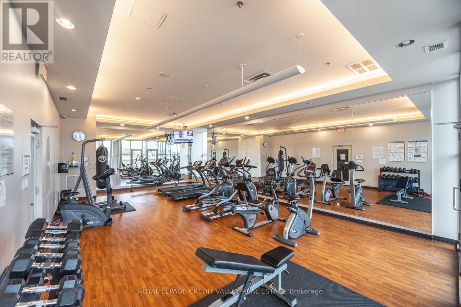 2407 - 9 George Street N, Brampton, Ontario  L6X 0T7 - Photo 43 - W12499790