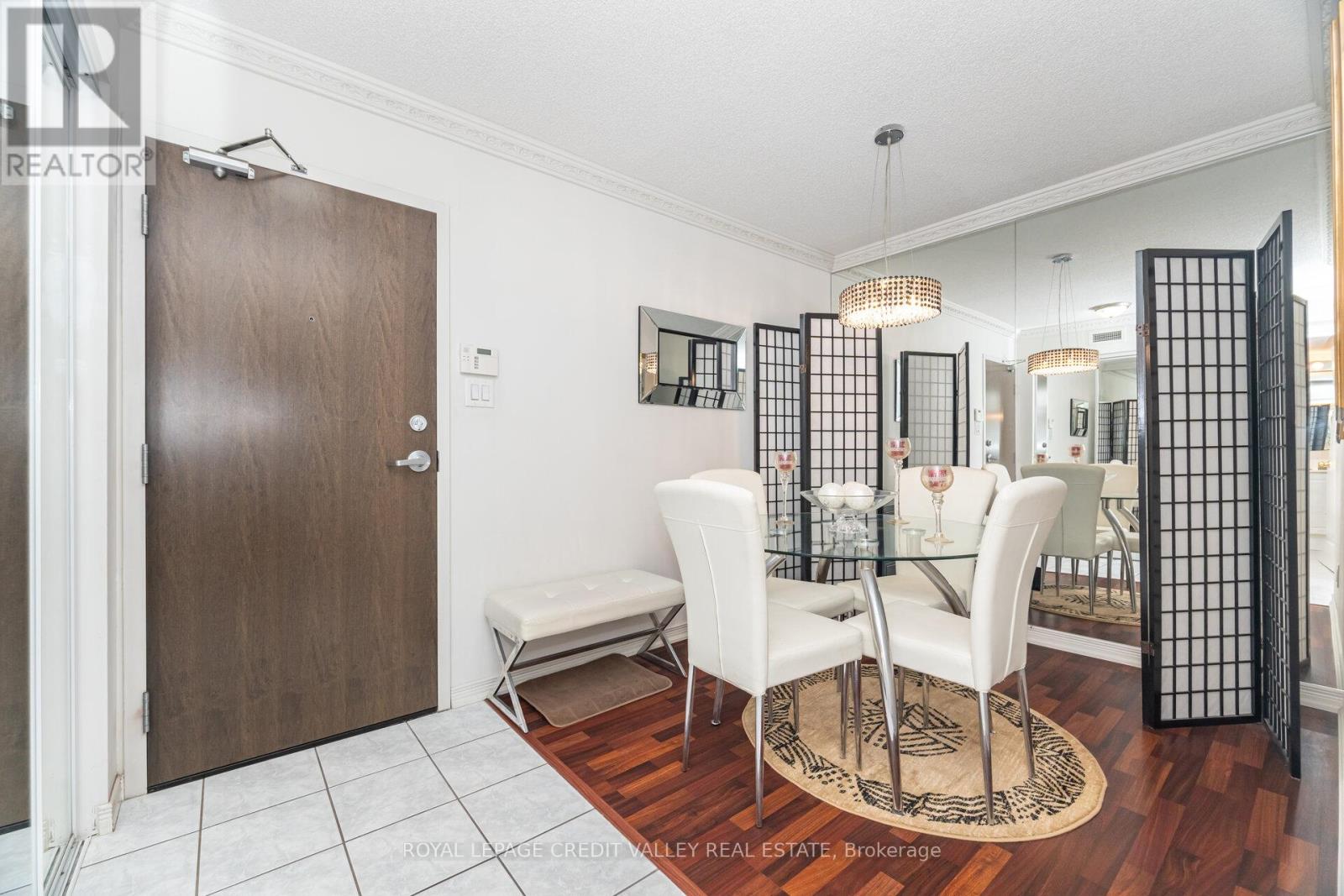 2407 - 9 George Street N, Brampton, Ontario  L6X 0T7 - Photo 6 - W12499790