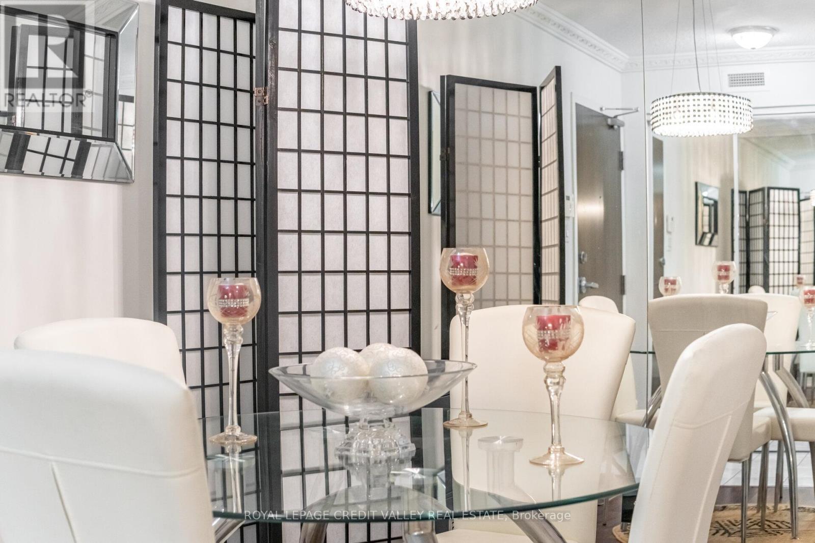 2407 - 9 George Street N, Brampton, Ontario  L6X 0T7 - Photo 7 - W12499790