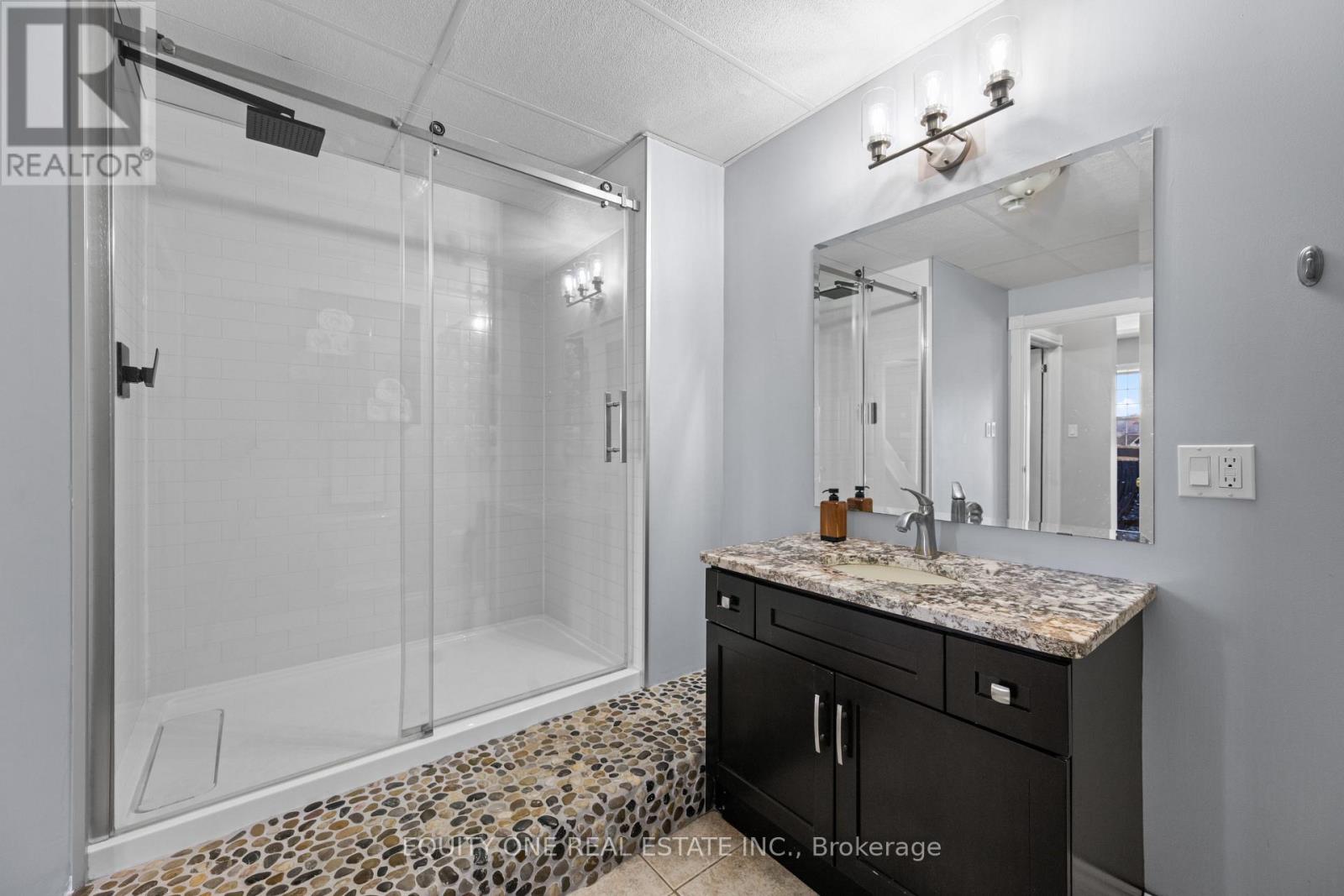 1099c Polar Bear Lane, Frontenac, Ontario  K0H 2P0 - Photo 36 - X12499832