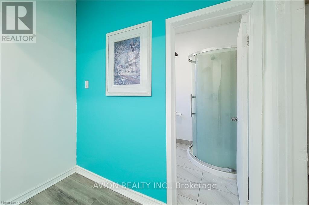 2 - 26 Barton Street W, Hamilton, Ontario  L8L 1A1 - Photo 23 - X12499774