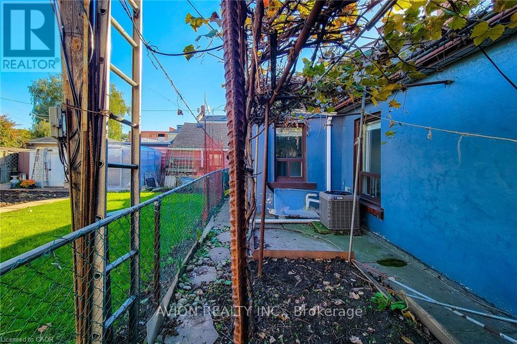 2 - 26 Barton Street W, Hamilton, Ontario  L8L 1A1 - Photo 38 - X12499774