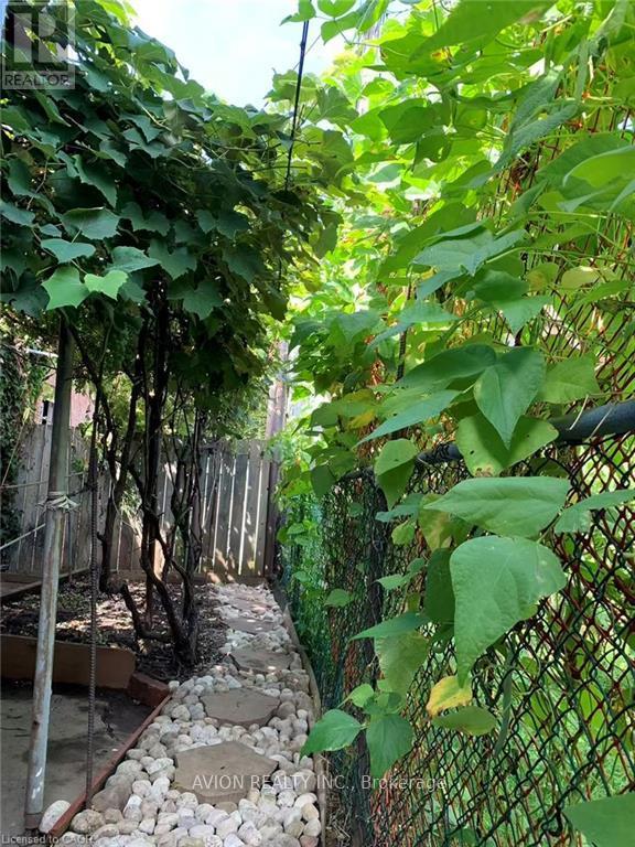 2 - 26 Barton Street W, Hamilton, Ontario  L8L 1A1 - Photo 41 - X12499774