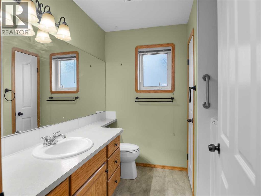 22 Ansett Crescent, Red Deer, Alberta  T4R 2L9 - Photo 18 - A2268298