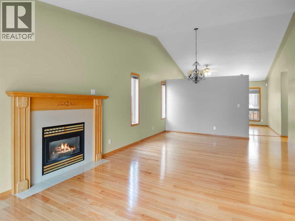 22 Ansett Crescent, Red Deer, Alberta  T4R 2L9 - Photo 5 - A2268298