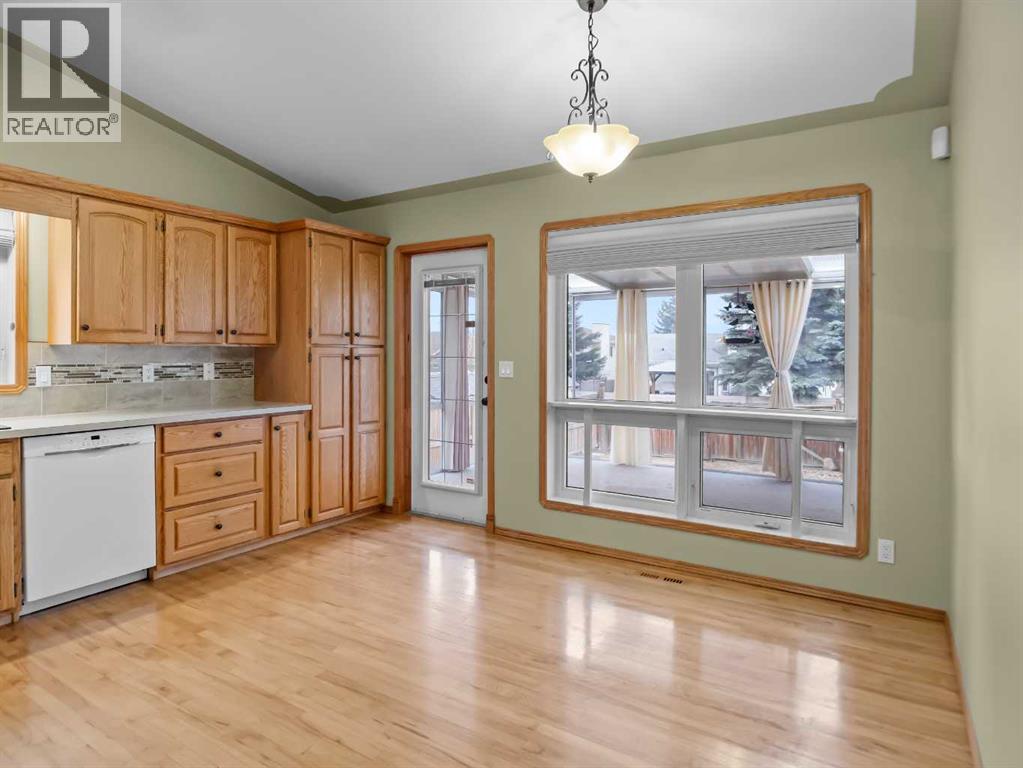 22 Ansett Crescent, Red Deer, Alberta  T4R 2L9 - Photo 9 - A2268298