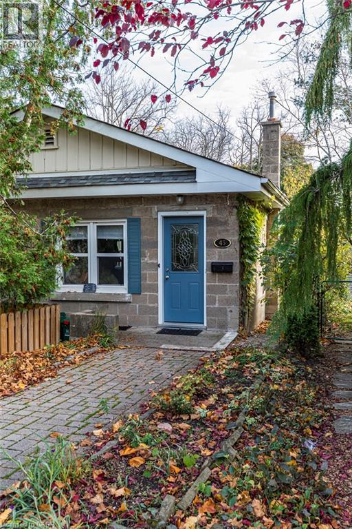 45 Market Street N, Dundas, Ontario  L9H 2Y6 - Photo 2 - 40784887