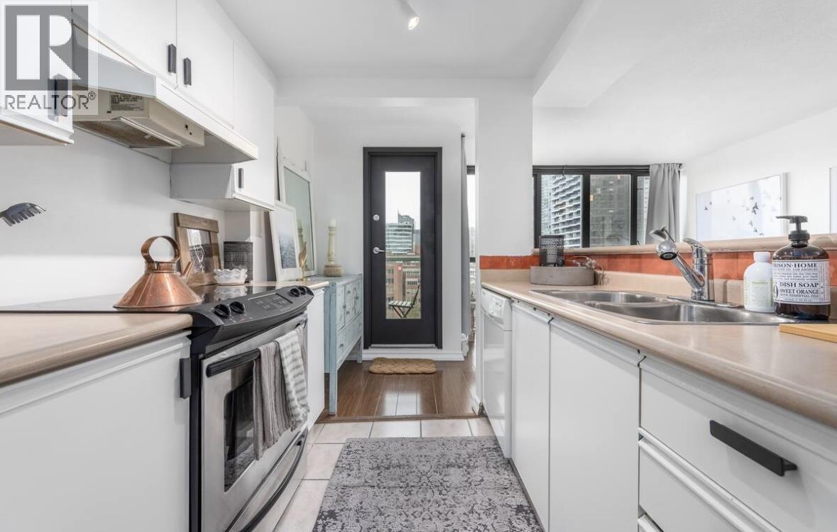 1705 907 Beach Avenue, Vancouver, British Columbia  V6G 1Y3 - Photo 13 - R3063833