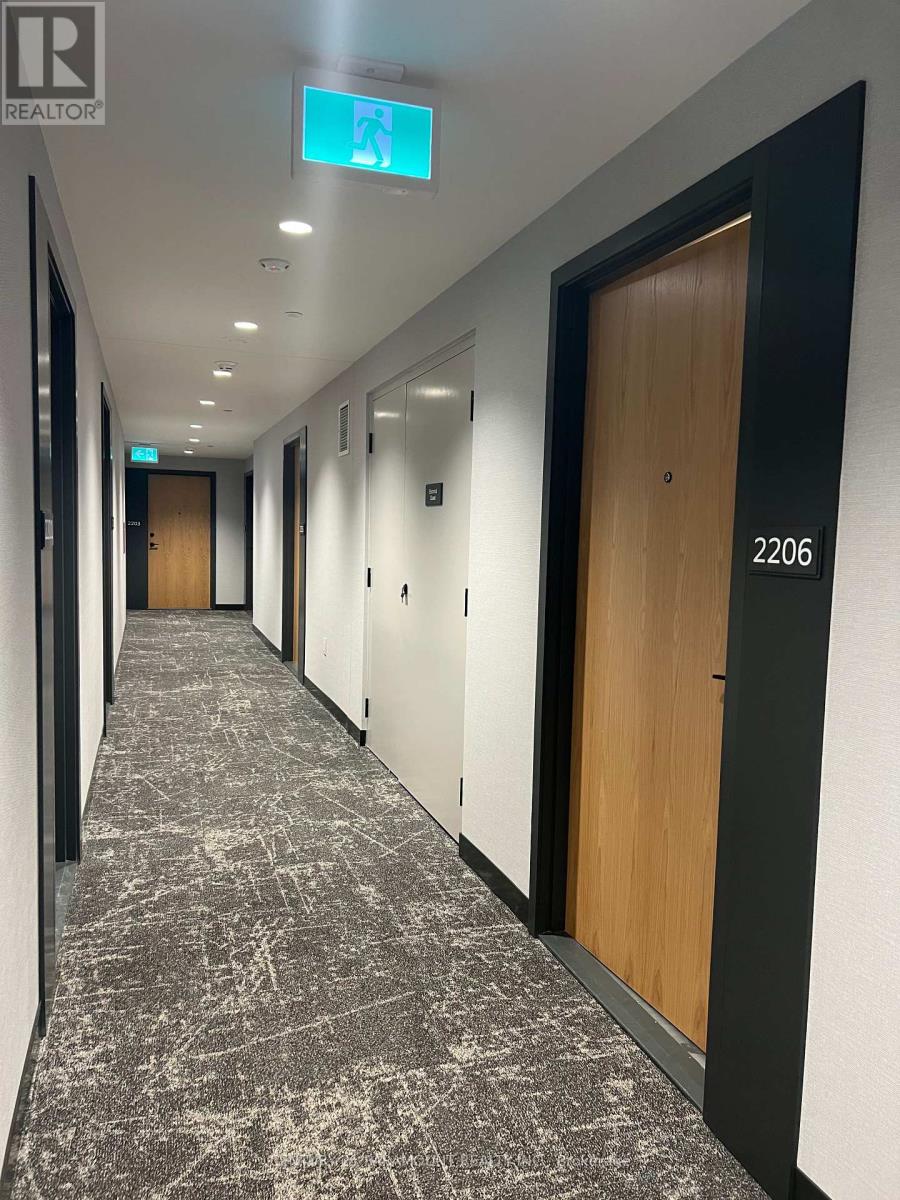 2206 - 2495 Eglinton Avenue W, Mississauga, Ontario  L5M 2V8 - Photo 7 - W12497954