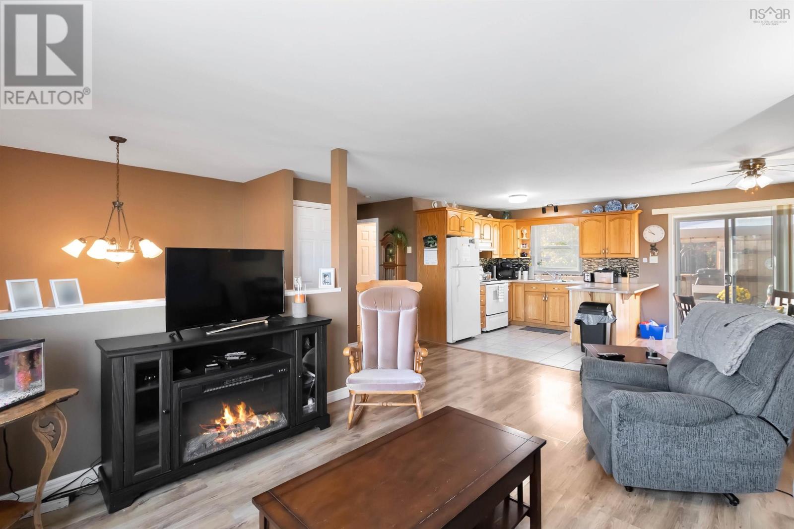 45 Grove Avenue, Beaver Bank, Nova Scotia  B4G 1B7 - Photo 8 - 202525922