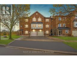 27 HAWTIN LANE, Aurora, Ontario