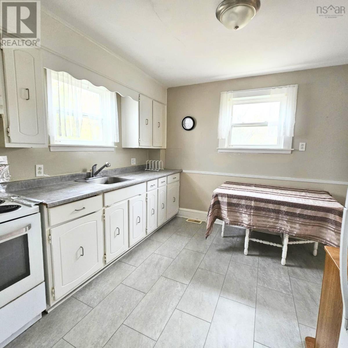 417 Chestnut Drive, Sydney, Nova Scotia  B1P 4Z1 - Photo 8 - 202527060